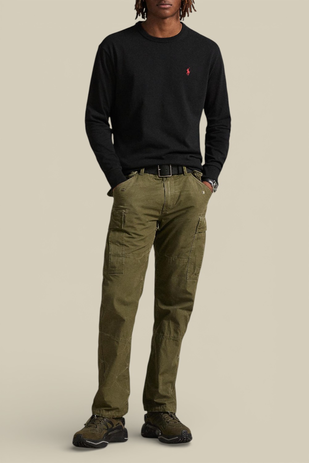 תמונת כל הלוק של סווטשירט כותנה